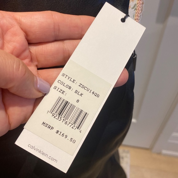 Dress - Picture 3 of 3